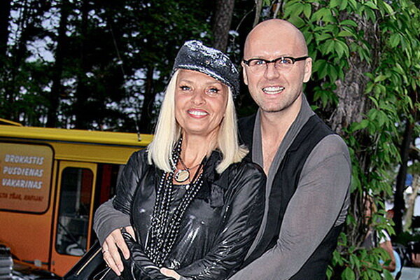 49 лет счастливой жизни Лаймы Вайкуле с любимым мужчиной! Звёздные новости Дзен