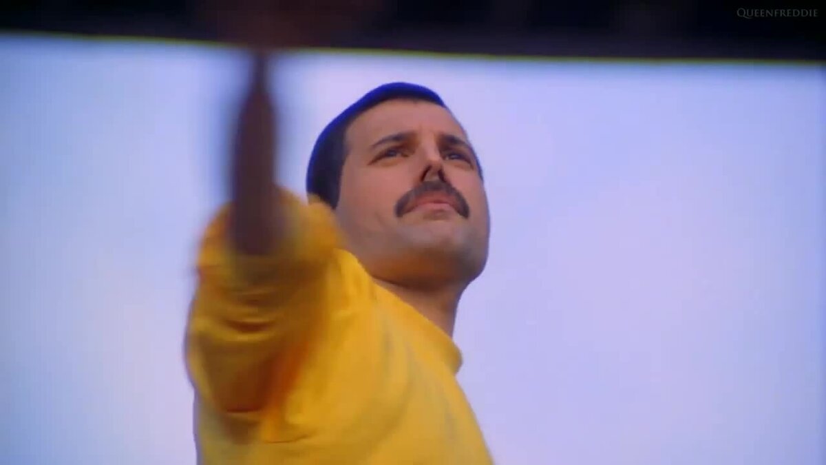 кадр из видео / YouTube