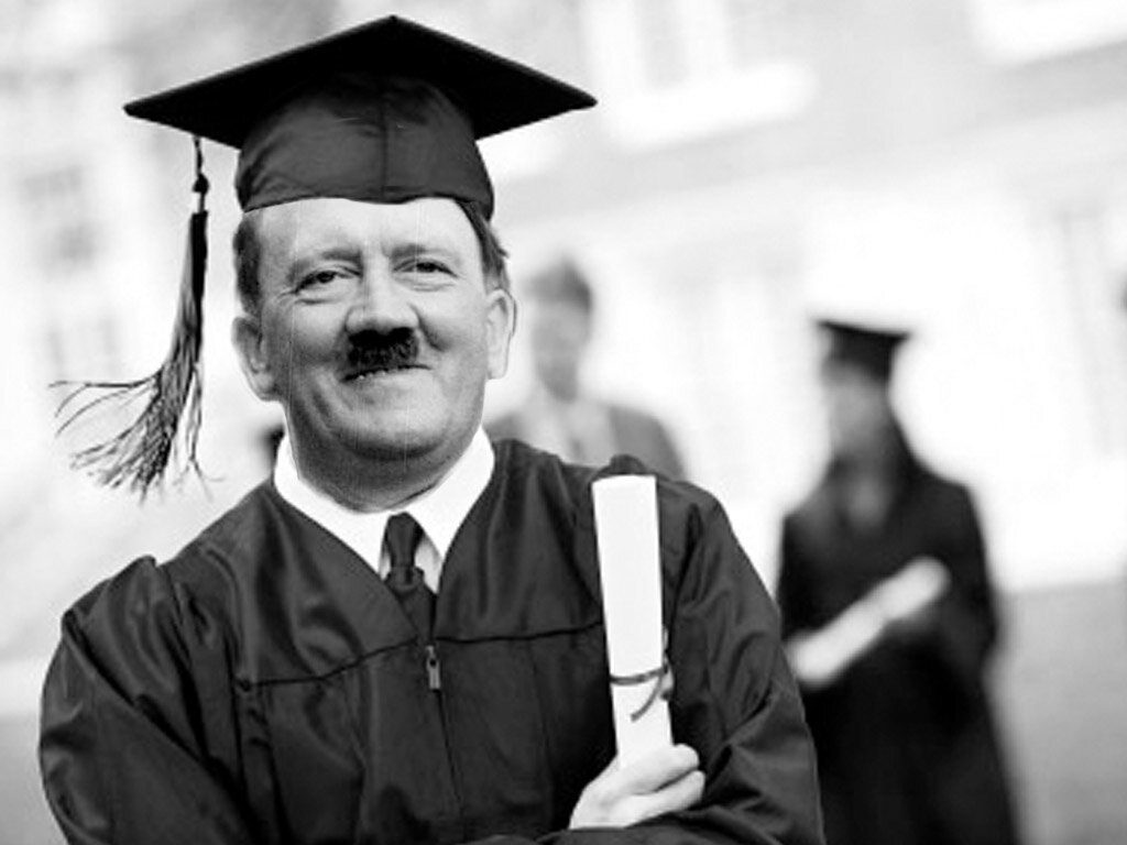 Hitler at Art School (Гитлер в Школе Искусств). Visuals from the conversation on the Talkaoke table during 'The Big Draw' at Salisbury Museum. Visuals by Rick Sleiman.
Автор:  The People Speak!
Источник: https://www.flickr.com/photos/saulalbert/30510287261
Распространяется по лицензии: CC Attribution 2.0 Generic (CC BY 2.0) https://creativecommons.org/licenses/by/2.0/ 