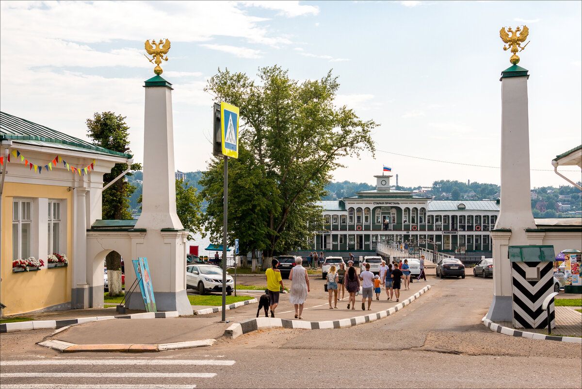 Моя кострома. Кострома набережная. Волжская набережная Кострома. Кострома Волжская набережная достопримечательности. Достопримечательности Костромы набережная Волги.