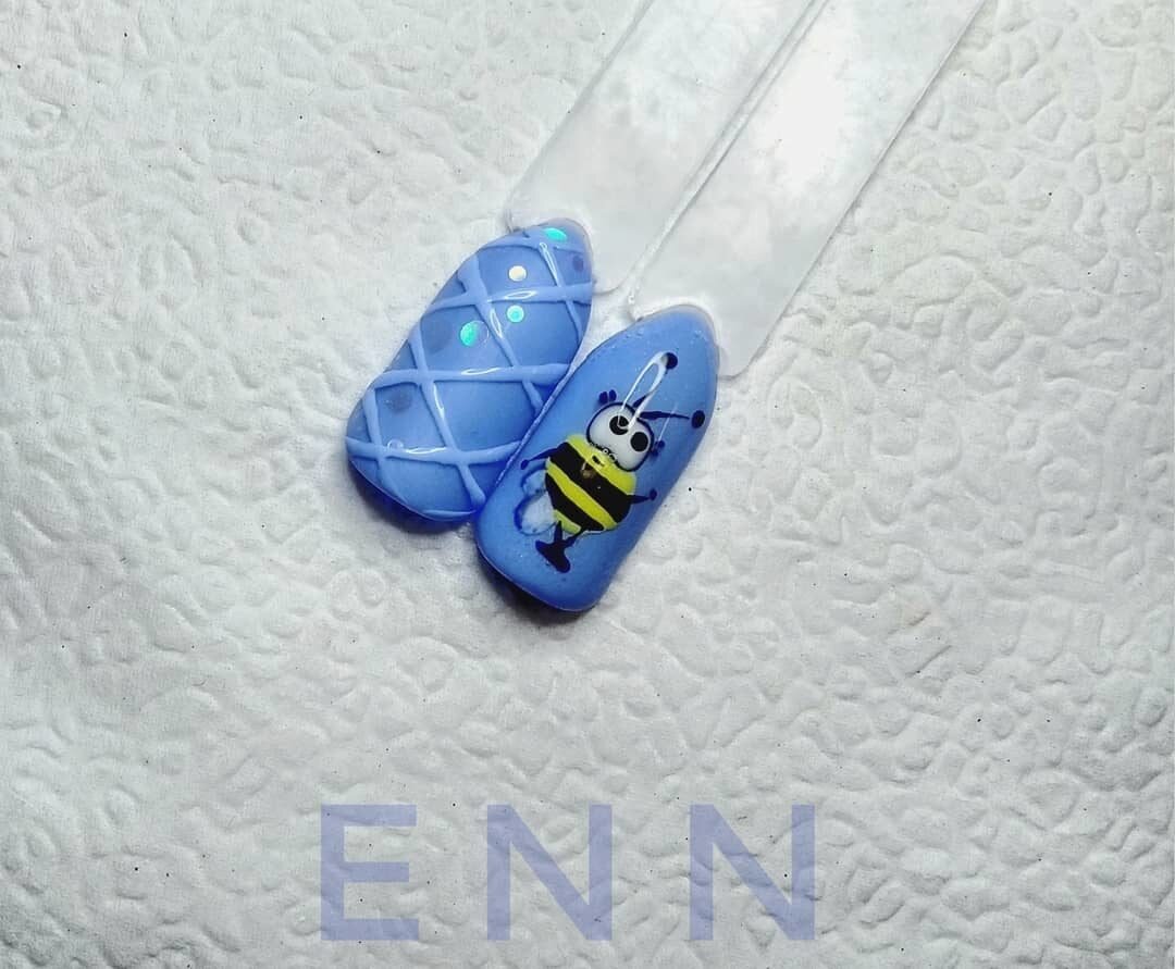 Пчёлка девочка 