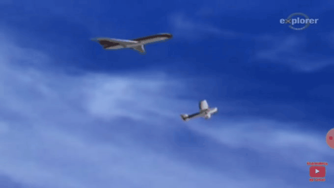 Компьютерная реконструкция столкновения. Фрагмент из телесериала "Расследование авиакатастроф". Видео взято с канала "Расследование Авиакатастроф". 