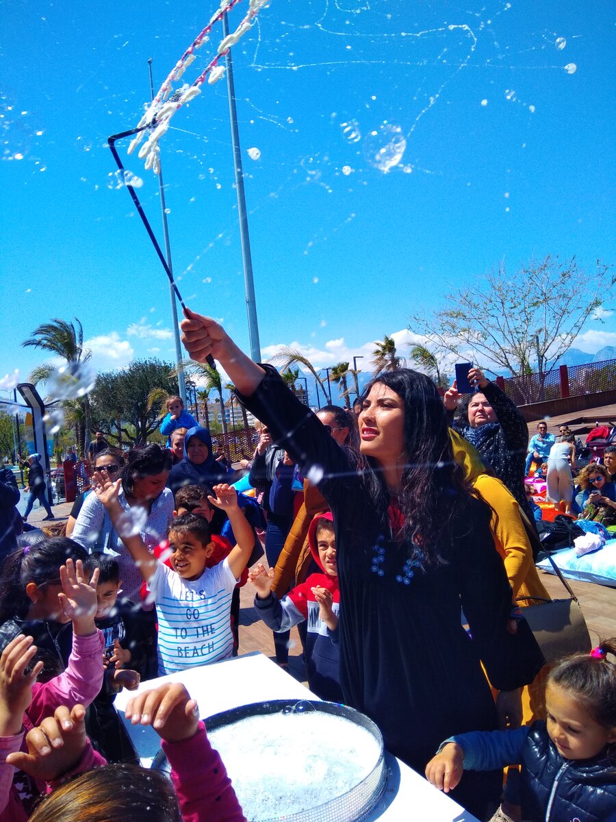 Празднование Дня детей в Анталье, 2019 год, набережная Коньяалты.