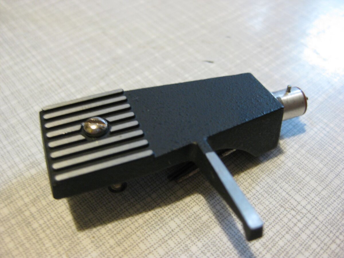 Электроника Д1-012, электрофон высшего класса с лучшим в СССР ...