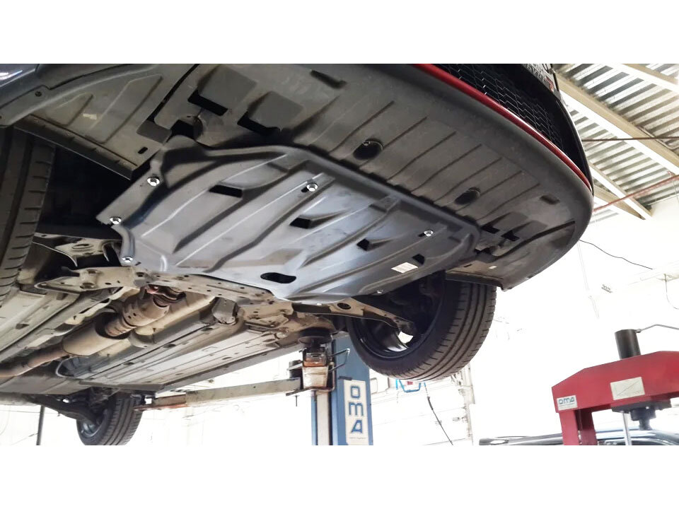 Машина в СТО