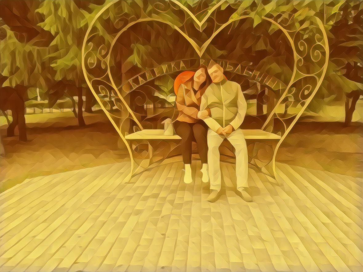 Мы с мужем на скамейке влюбленных