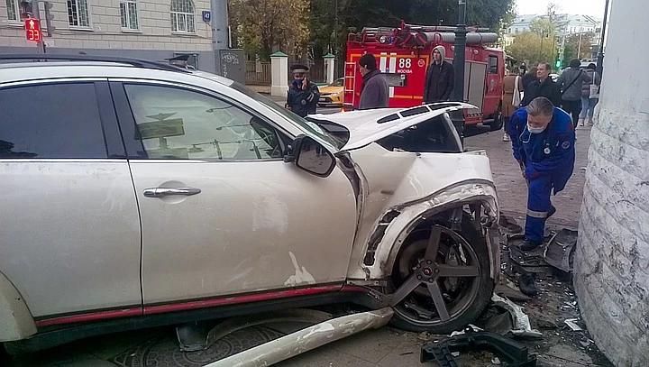 Новое ДТП в центре Москвы. Уйдет ли от ответственности Эльмин Гулиев?