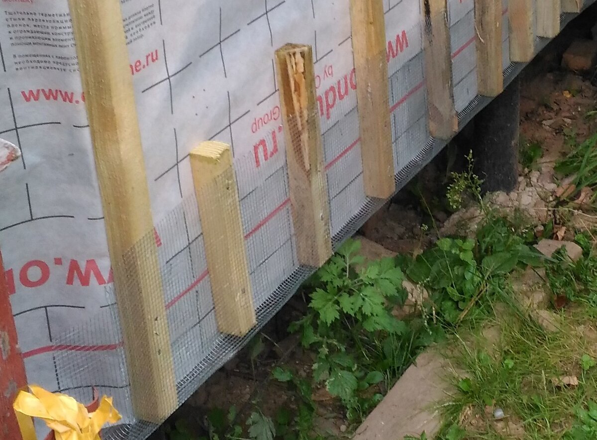 Сетка на вентзазоре