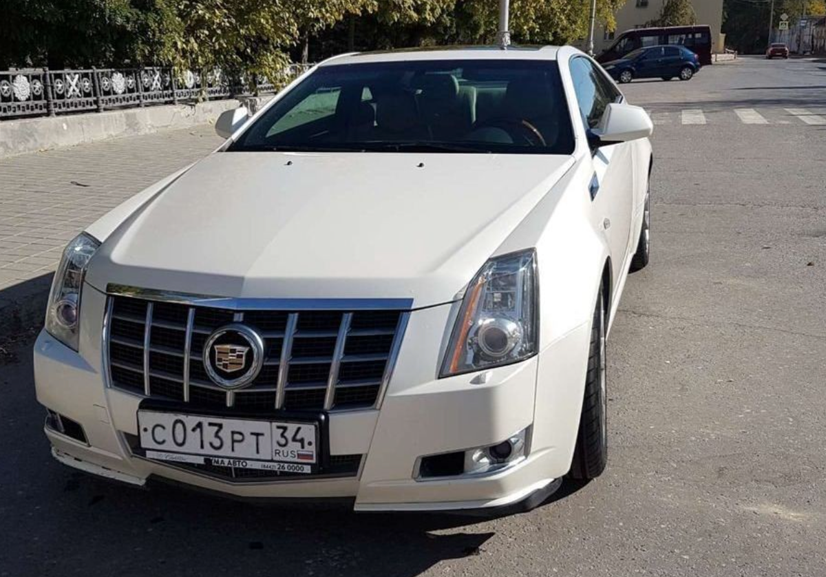 Заморские запчасти и автомат, как у УАЗ Патриот: стоит ли покупать Cadillac  CTS II за 900 тысяч | КОЛЁСА.ру | Дзен