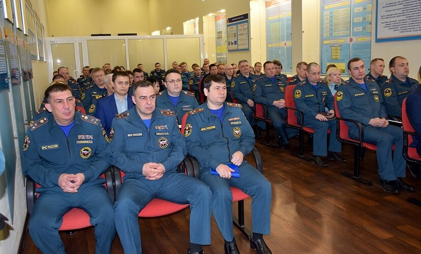 Полковники, где ваши полки? (фото Park72.ru)