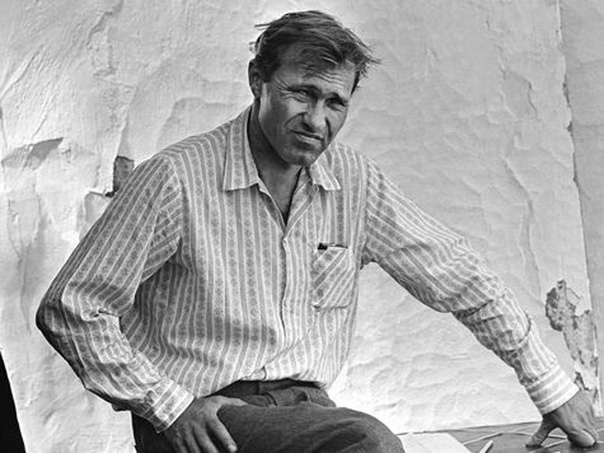 25 июля день рождения Василия Макаровича Шукшина. И  в этот день  вот совсем не хочется связывать его имя со всеми этими скандалами, Алибасовыми, квартирами, деньгами...-3