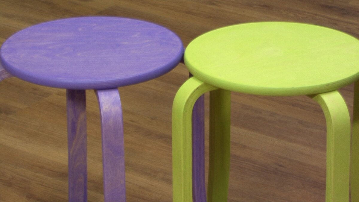 Красим табурет