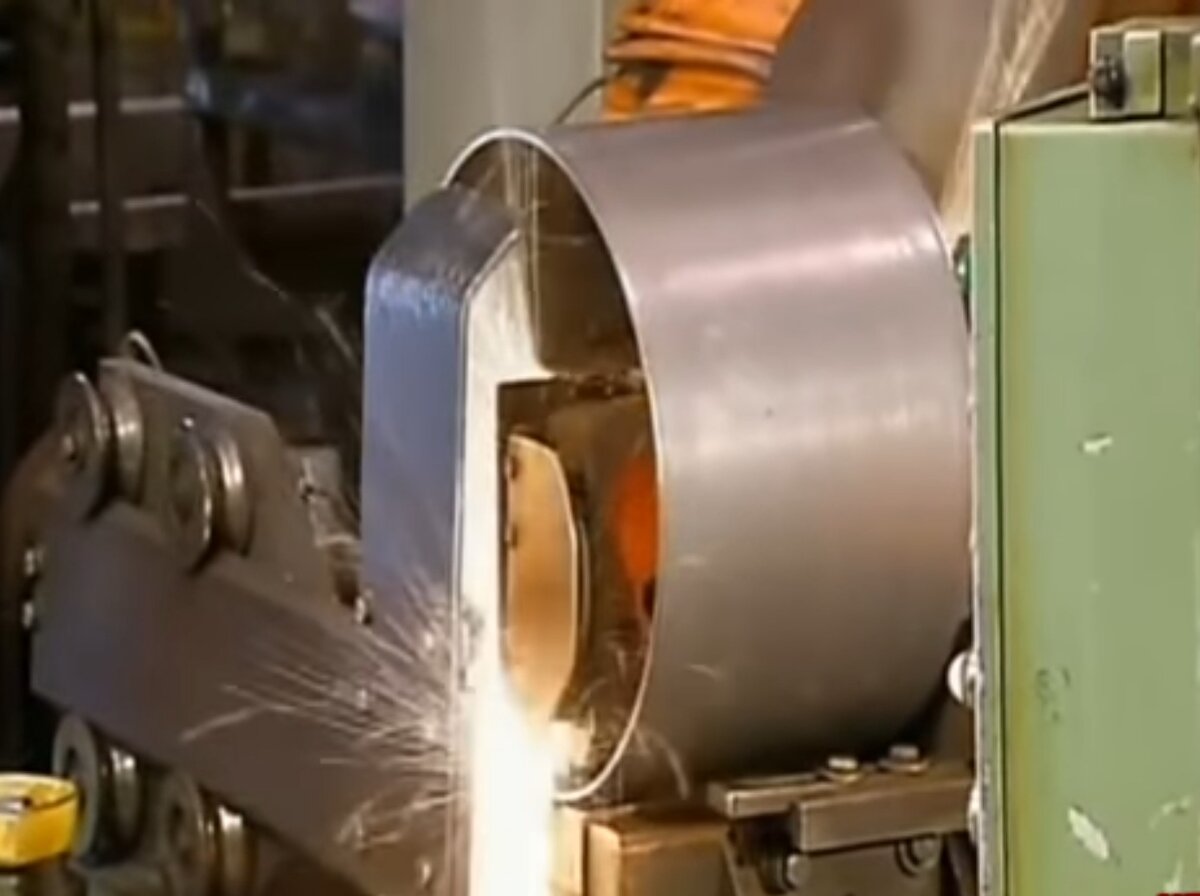 Штампованный или литой диск. Что лучше и надежнее. | Кулибин | Дзен