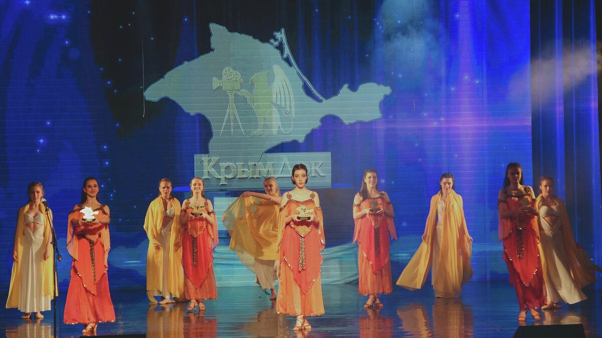 Награждение участников фестиваля «КрымДок» / Фото Минкультуры Крыма