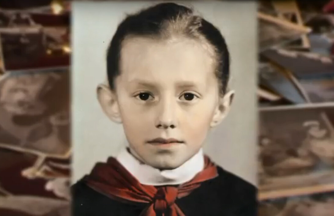 Елена Дриацкая в детстве (https://www.youtube.com/watch?v=zC3eUTzMU30)