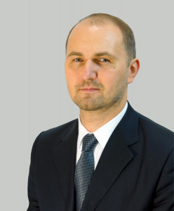 Региональным руководителем по малому бизнесу в Сибирском региональном центре назначен Максим Куракулов. В группу вошли подразделения по работе с малым бизнесом в семи регионах Сибирского федерального округа: Омск, Новосибирск, Кемерово, Новокузнецк, Барнаул, Красноярск, и Томск, сообщили в пресс-службе кредитной организации.