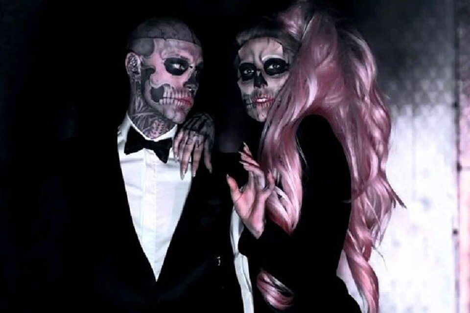 Zombie Boy и Lady Gaga в клипе на песню Born This Way Фото: кадр с видео
