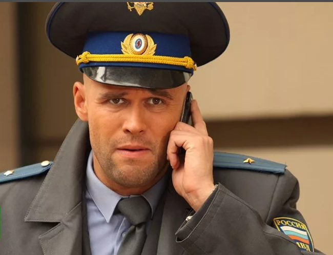 Сам Глухарев - кадр из сериала Глухарь