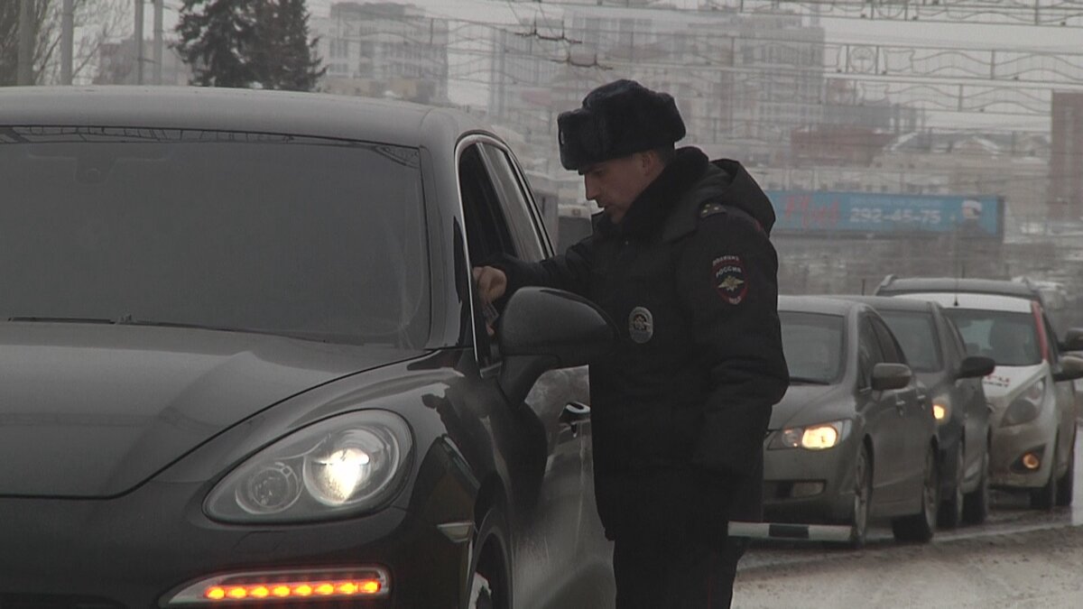 Однако по словам начальника Уфимского полка не смотря на любые причины главное всё-таки безопасность, которая страдает при наличии тонировки.
