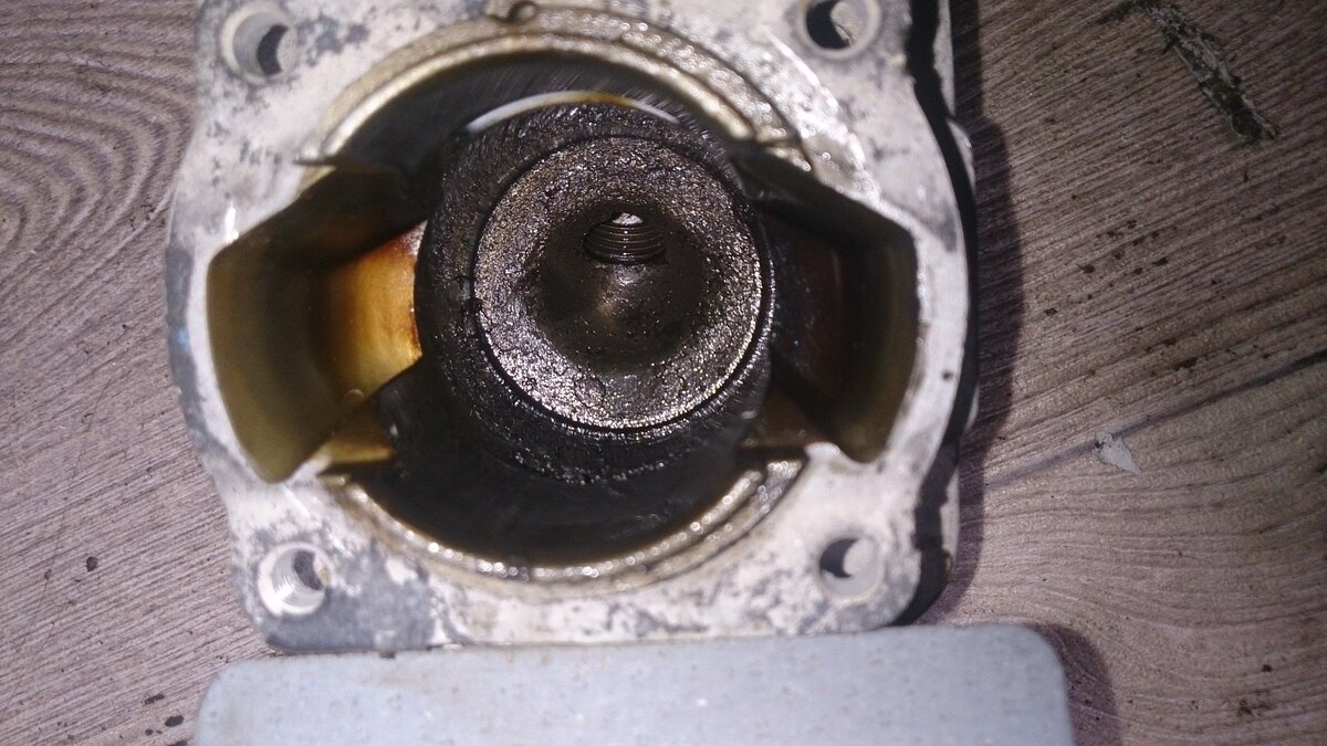 Задранный цилиндр