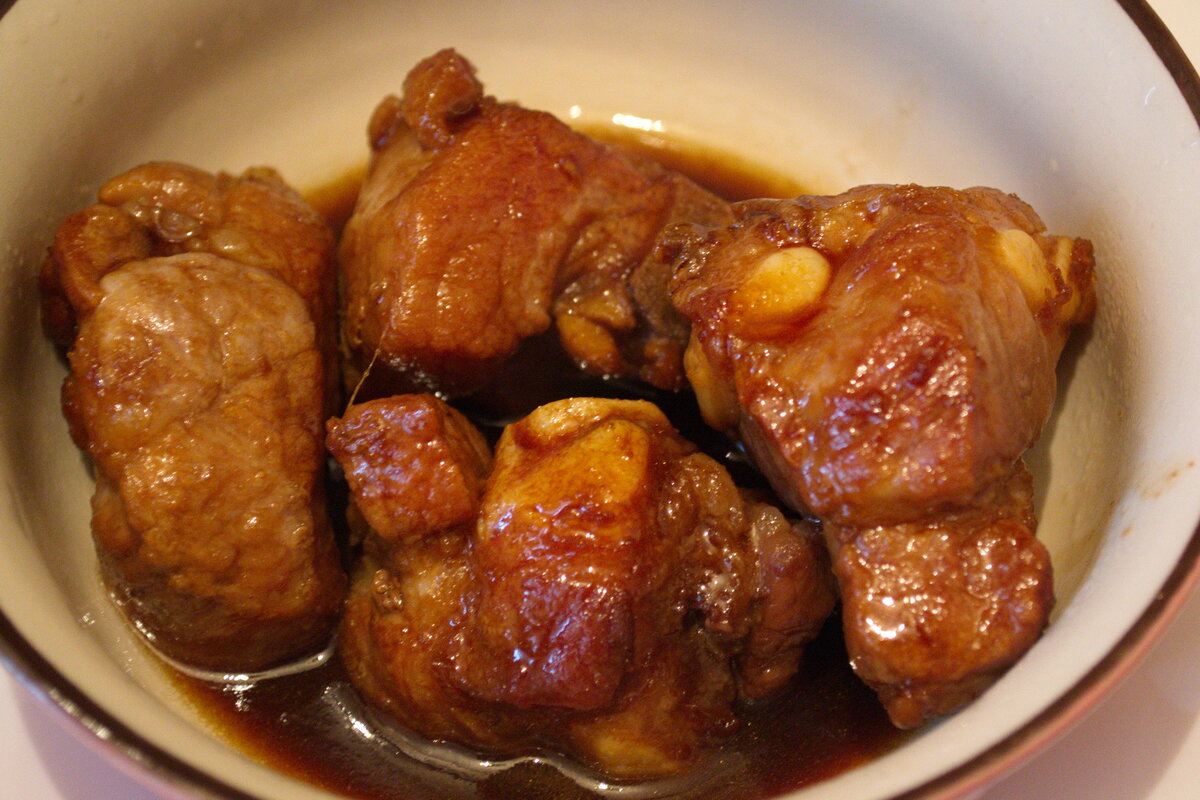 Свиные хрящи жареные. Свиное рагу на хрящах с картошкой. Свиные хрящики копченые. Свиные хрящи рецепты. Свиные хрящи жареные.