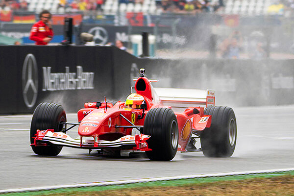 Возможно впереди у самого Мика титулы и победы за рулем машины Скудерии - Шумахер входит в Академию Ferrari.