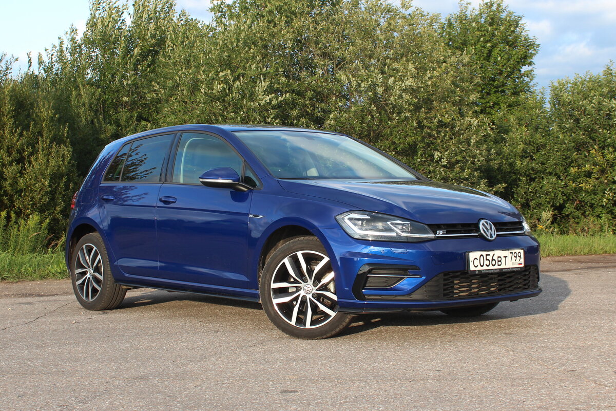 Volkswagen Golf R-Line