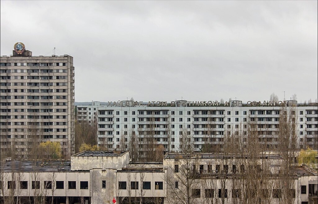 Пустующие многоэтажки Припяти