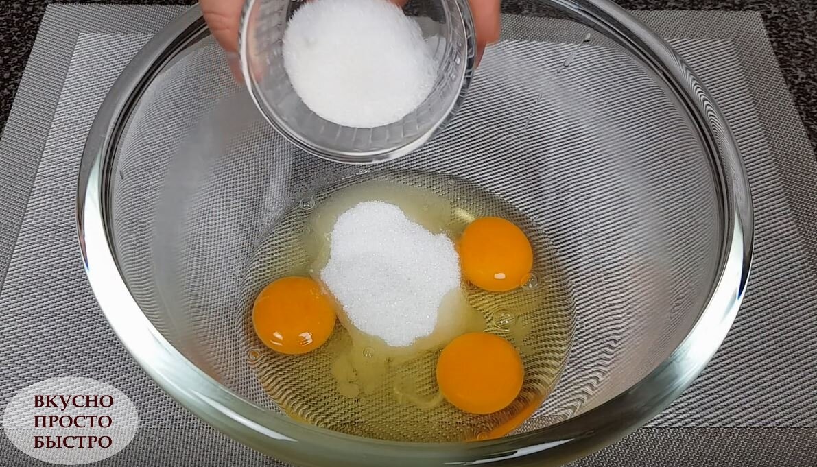Торт со сметанным кремом - рецепт на канале Вкусно Просто Быстро