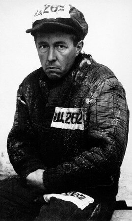 Солженицын в арестантской одежде. Март 1953 г.