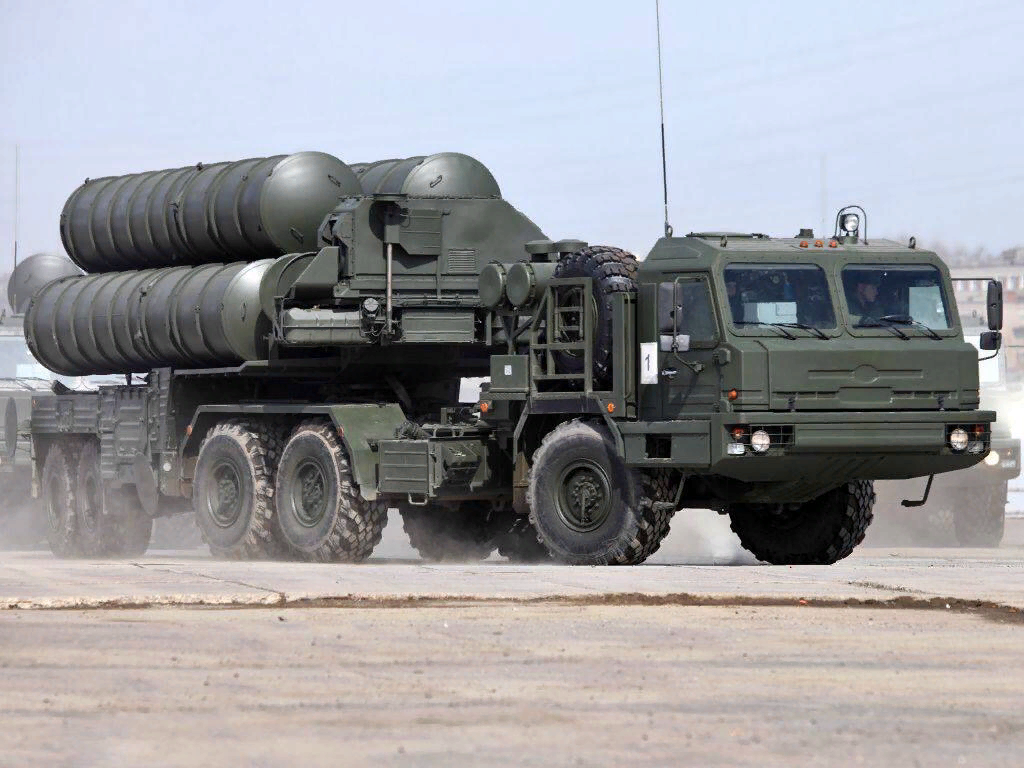 С-400 (https://volga-mother.ru/wp-content/uploads/2018/10/1451901044_3.jpeg)