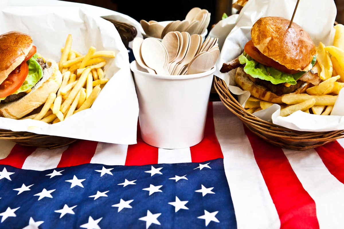 Традиционная американская кухня. Традиционная еда в США. Американская еда традиционная. Американская Национальная кухня.