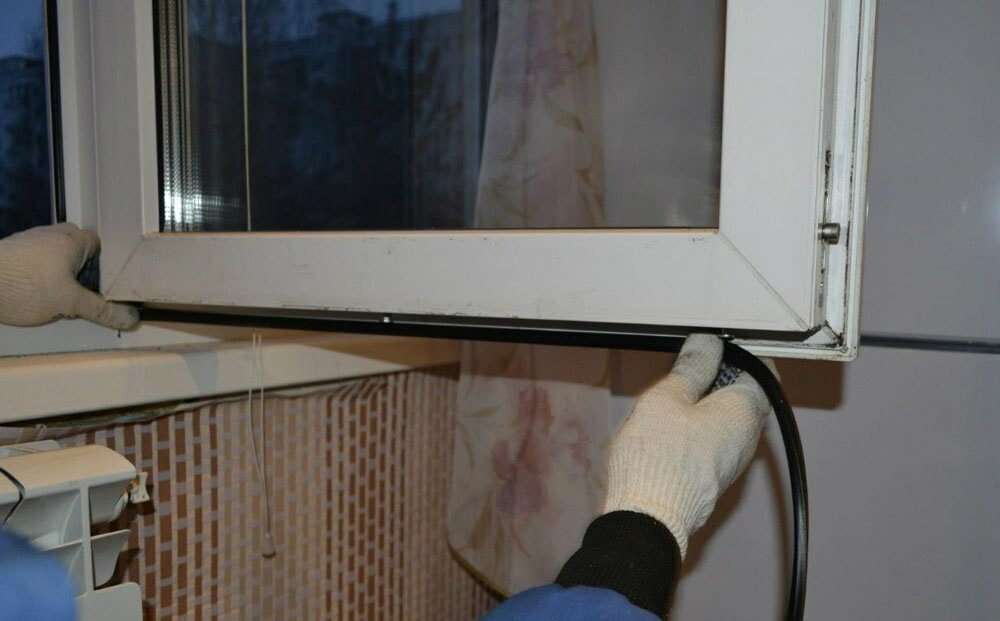 Меняем уплотнитель на окнах сами