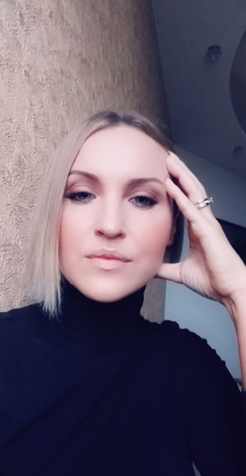 Елена Мовсесян