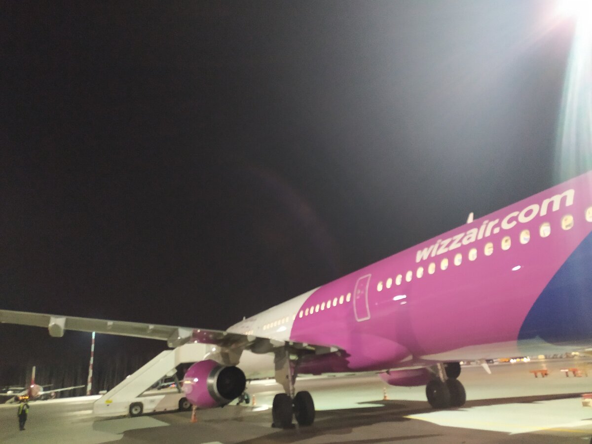 Наш самолёт))