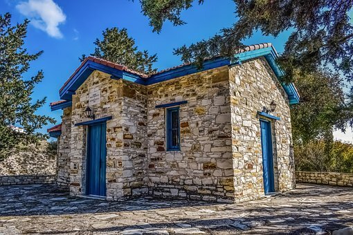 Каменное здание. Источник: pixabay.com