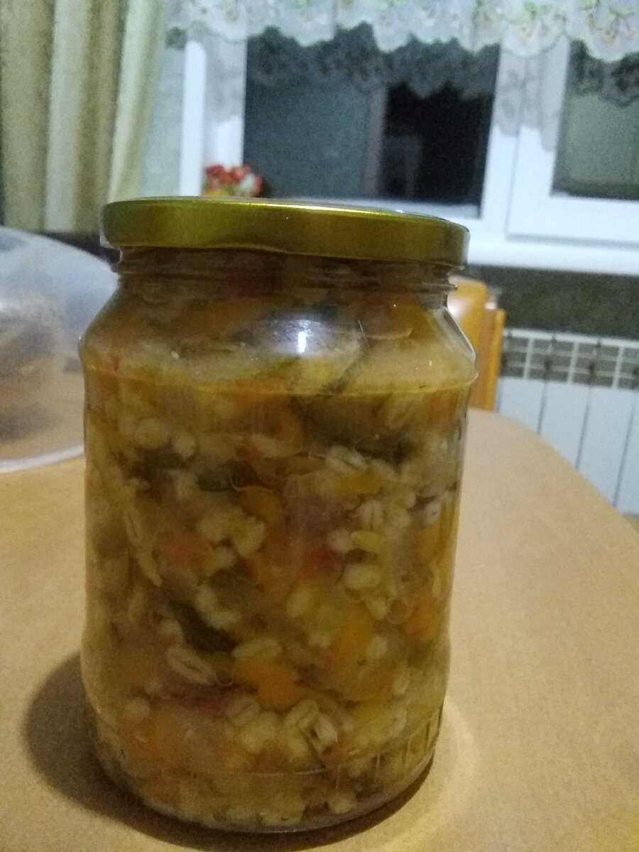 вот так выглядит баночка с рассольником