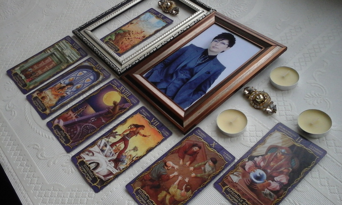 Тайны колоды Таро. GACKT. Чакровый расклад.