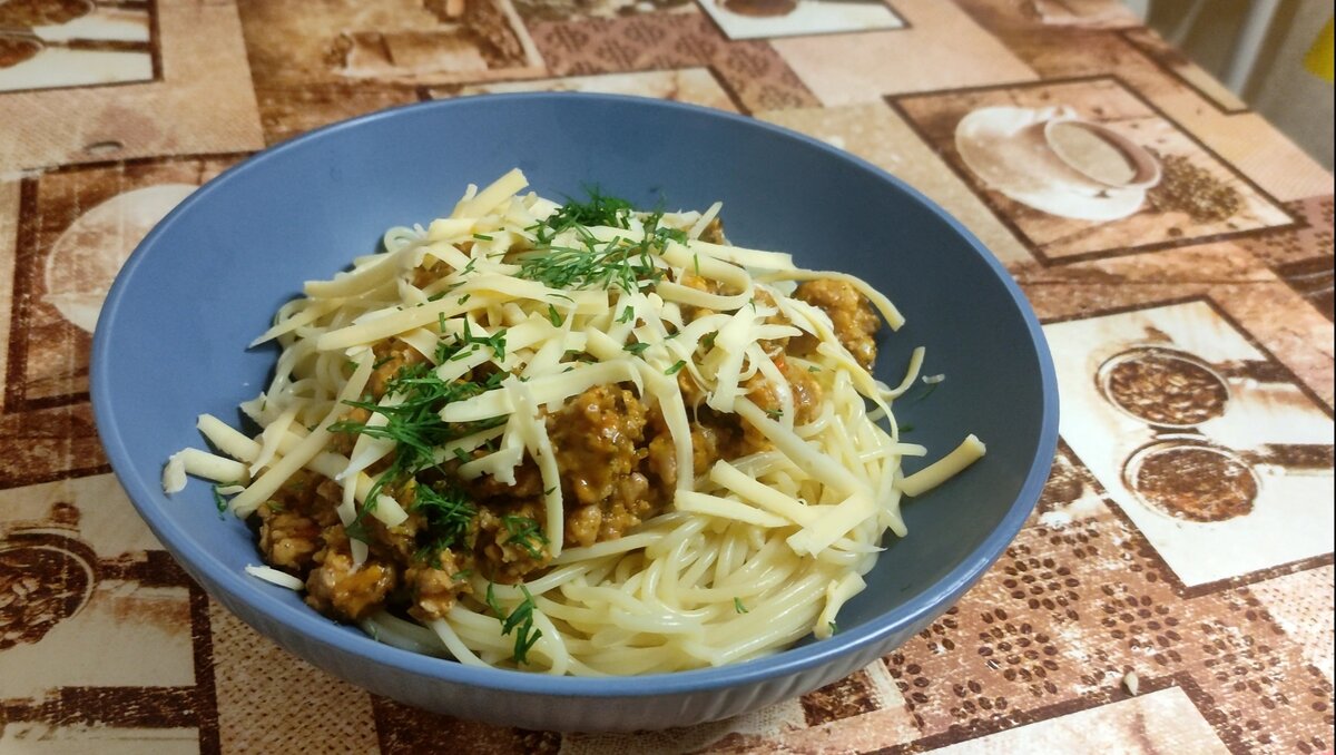 Ингредиенты для «Спагетти болоньезе с овощами по-домашнему»: