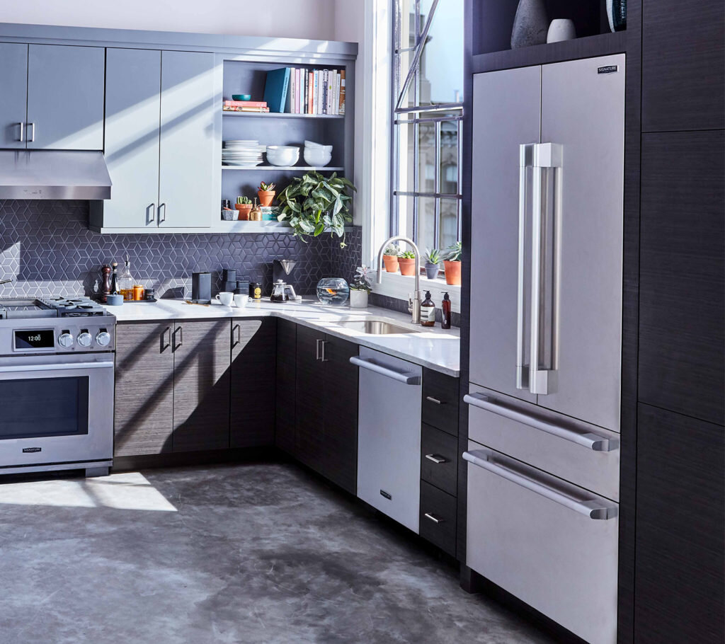 Встраиваемая техника для кухни может быть весьма объемной