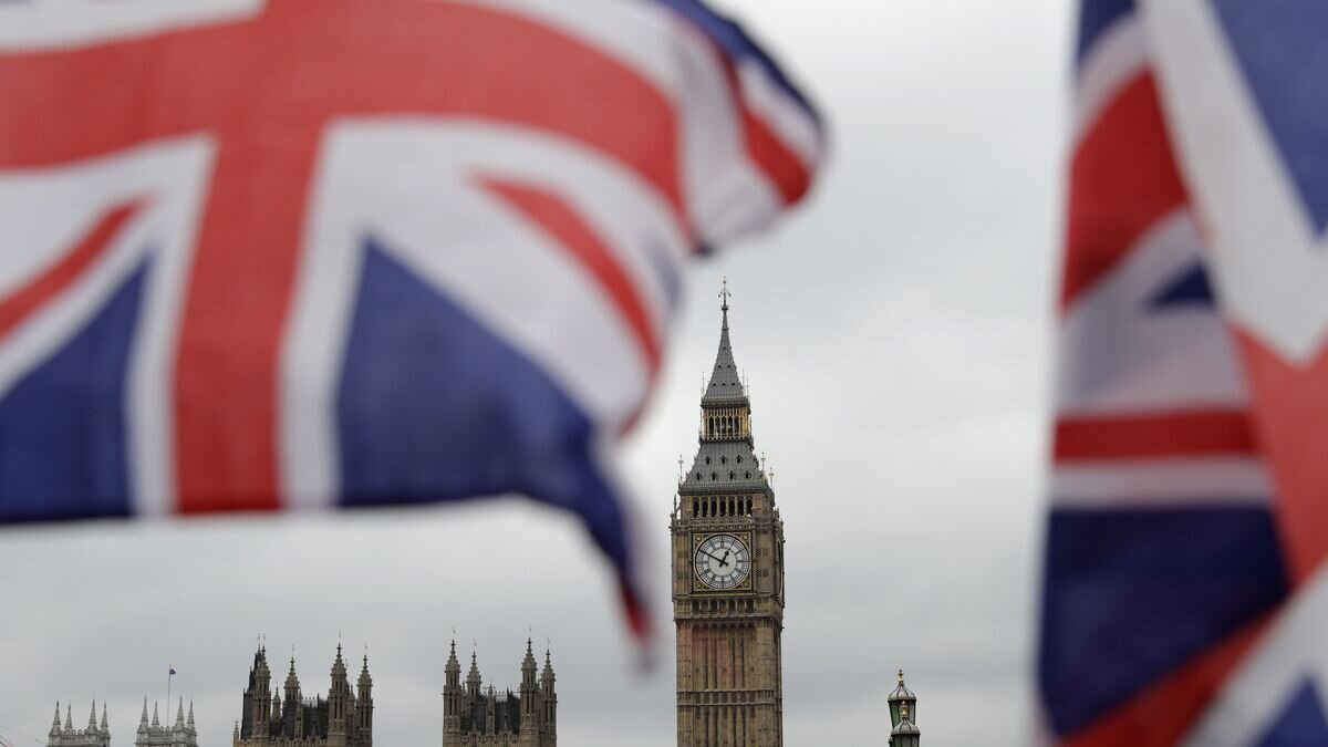    Вид на здание парламента в Лондоне© AP Photo / Matt Dunham