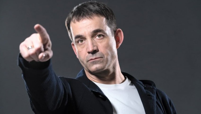 Актер Певцов