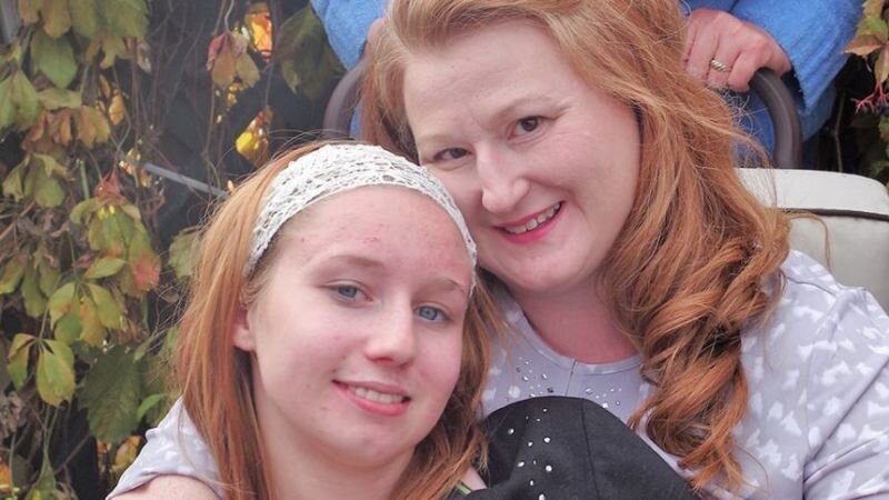 Мекайла со своей мамой Паулой, фото: https://panow.com/