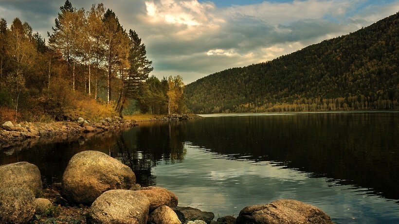    Озеро в Сибири © Pixabay