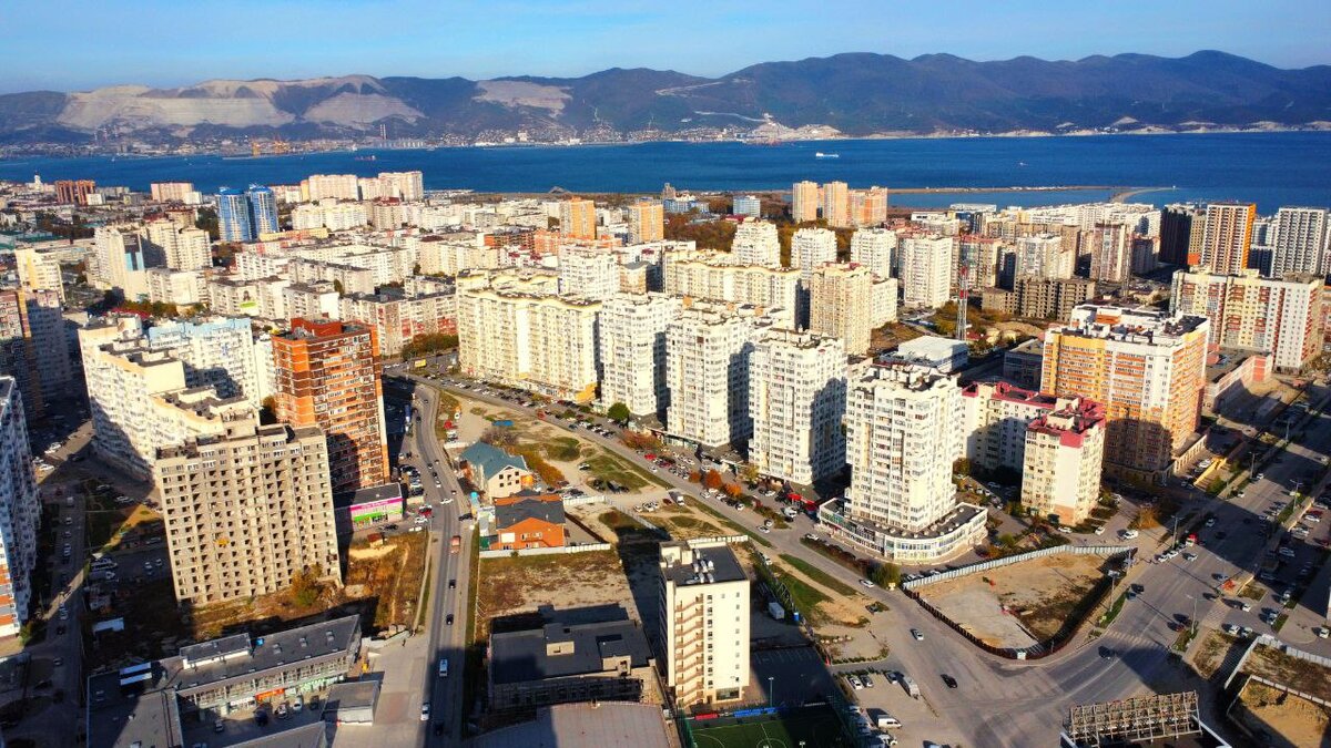 Новороссийский центральный. Застройка Новороссийска.