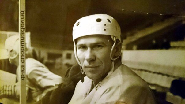 Изображение с яндекс.картинки (Леонид Волков)