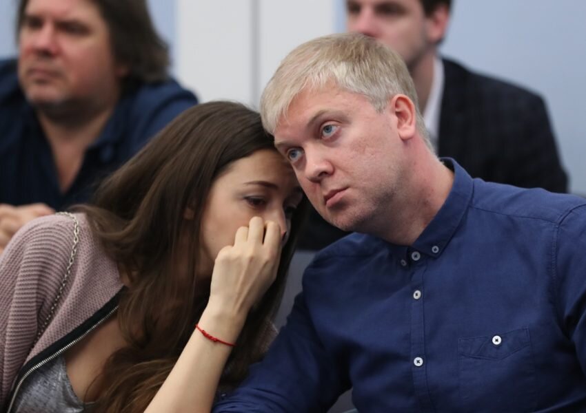 Возмутило общественность. Усиление социальной напряженности. Высказывание астахова о детях. Казахстан доклад. Много людей.