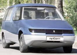 Что представлял собой этот автомобиль? Это переднеприводный 7и местый минивэн.  Впервые в СССР был применен салон трансформер. Благодаря чему сиденья могли не только разлаживаться но и поворачиваться