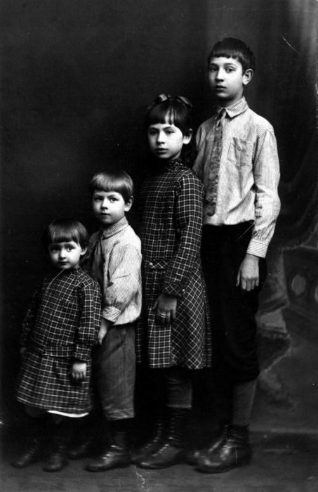 Сёстры и братья Татьяны Панковой.