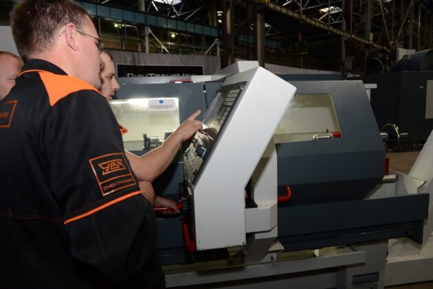 слесарь на заводе омск трансмаш. омсктрансмаш вакансии свежие. 113 цех омсктрансмаш. омсктрансмаш вакансии свежие. увз цех 563.